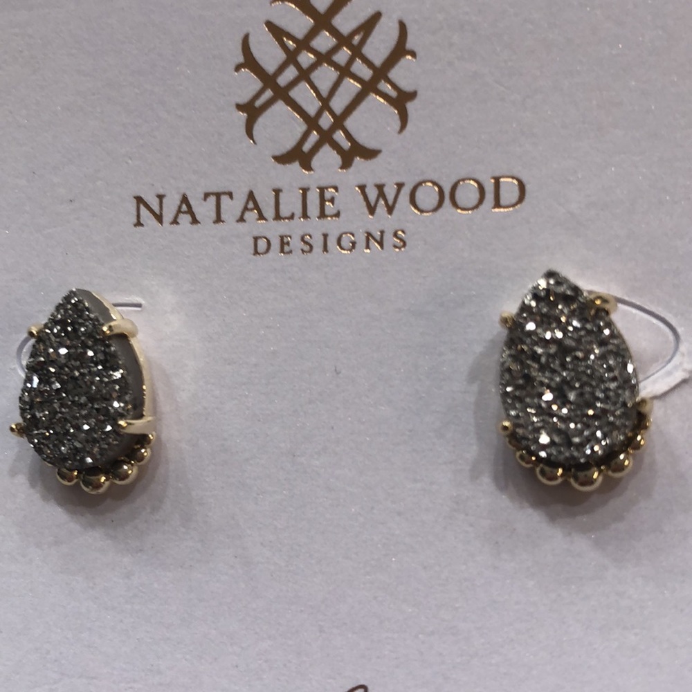 Earrings - Picture 3 of 3